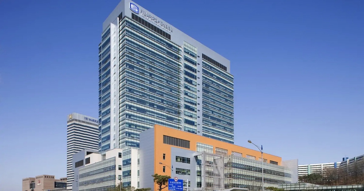 Facade of Seoul St Mary's Hospital