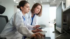 Clinicians adapt to AI workflows