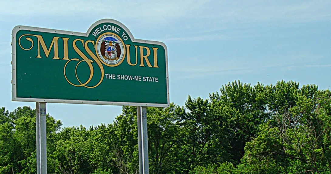 The "Welcome to Missouri" sign The "Welcome to Missouri" sign