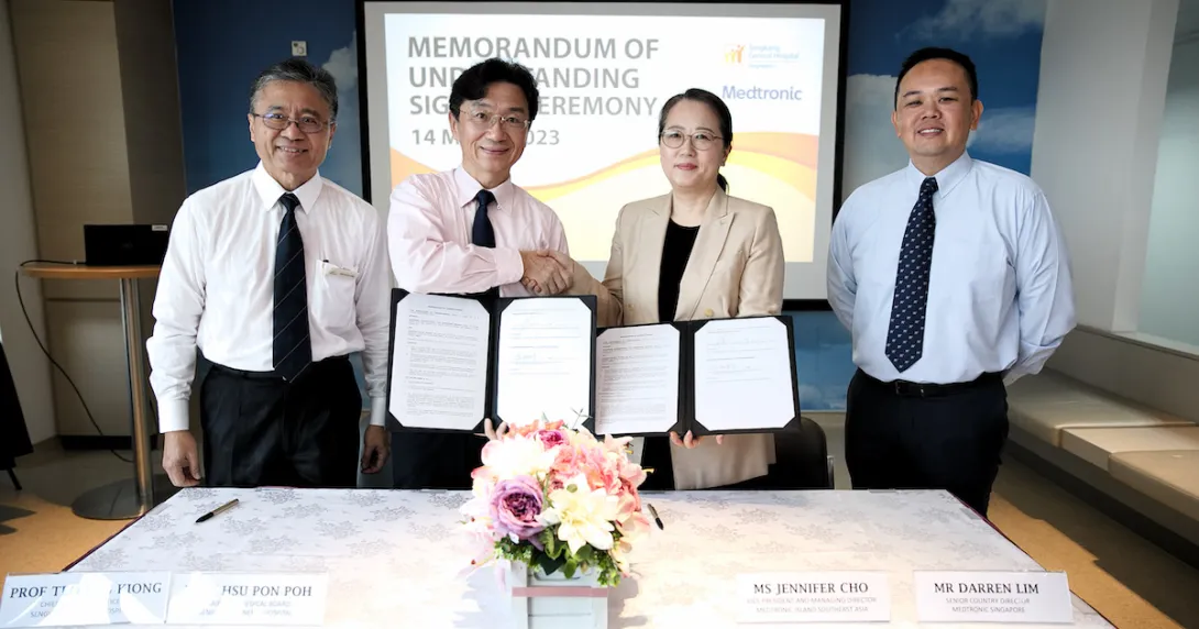 Representatives from Sengkang General Hospital and Medtronic International during the signing of an MOU to establish SKH as a centre of excellence for AI-assisted colonoscopy